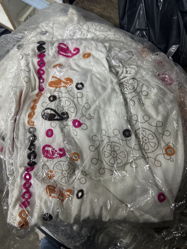 2755 Vestido en pico con espejo blanco