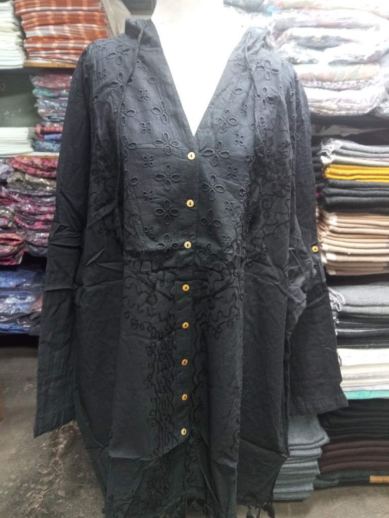 101829 Camisa con capucha