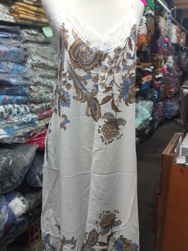 M910 Vestido Bretel (Italiano)