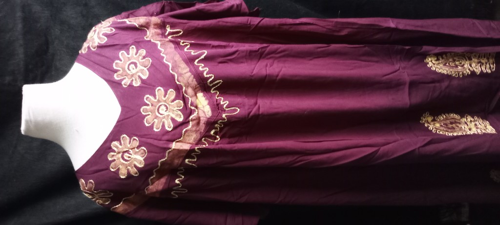 D302 Vestido con manga