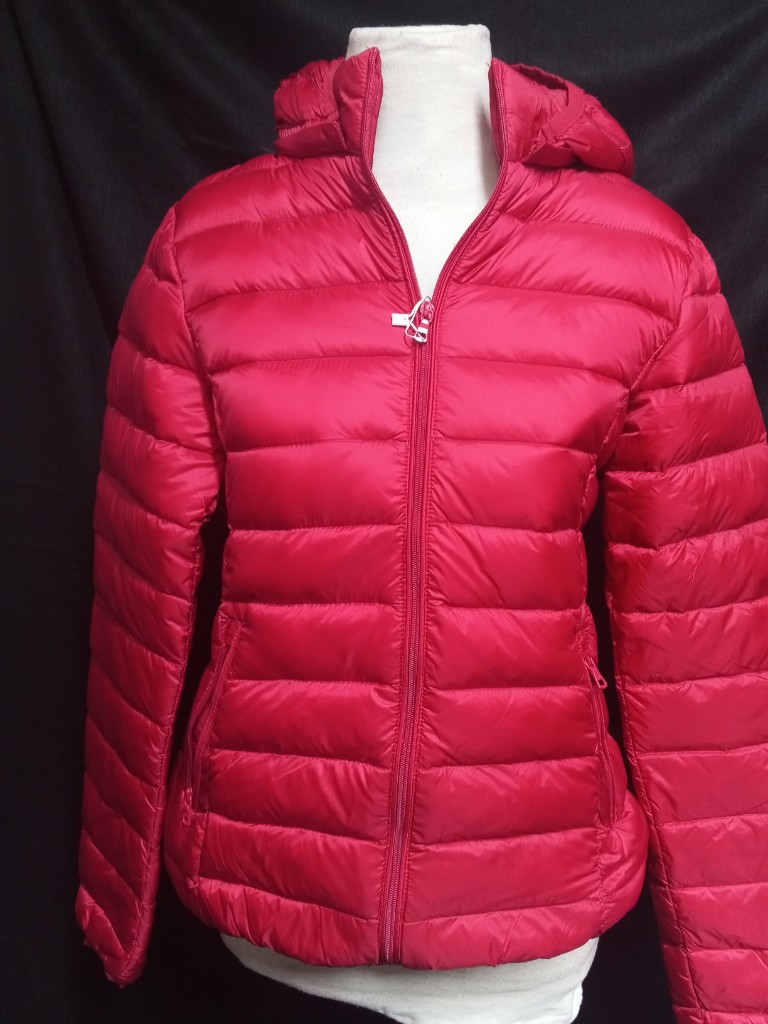 HM8913 Campera roja