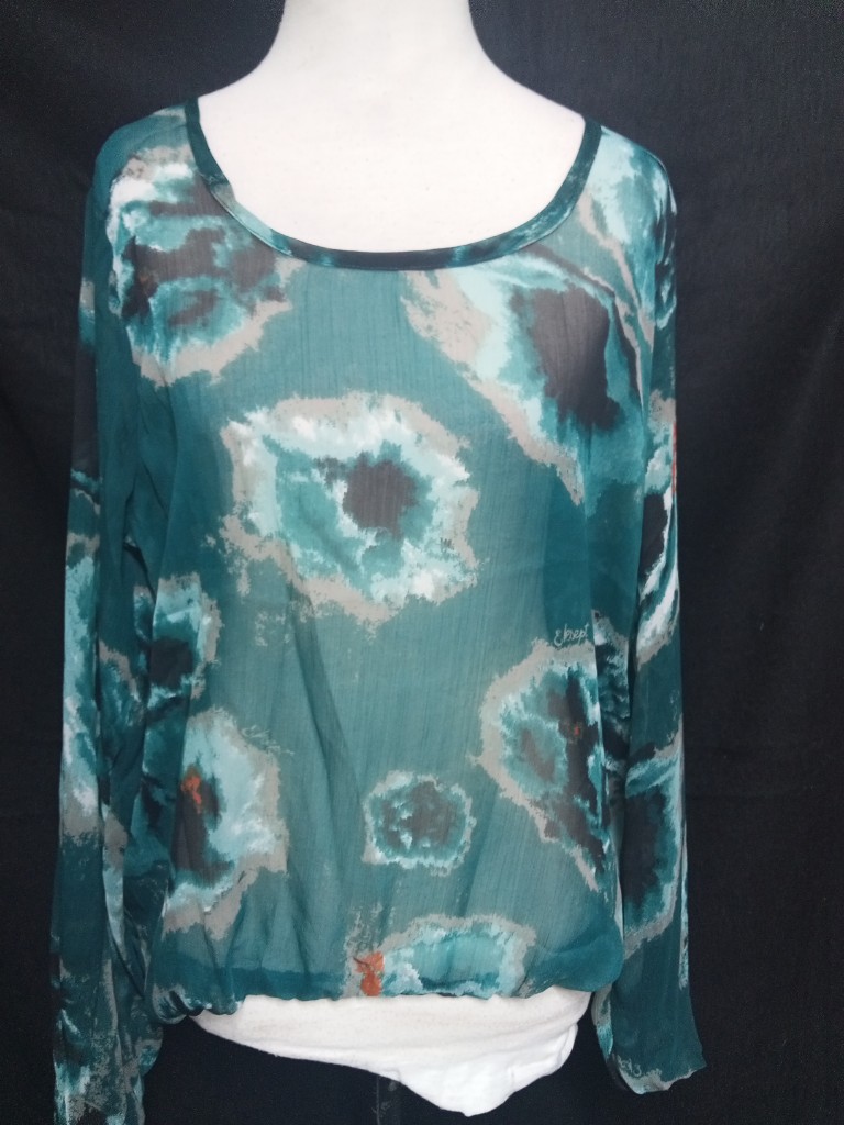 S223 Blusa manga larga