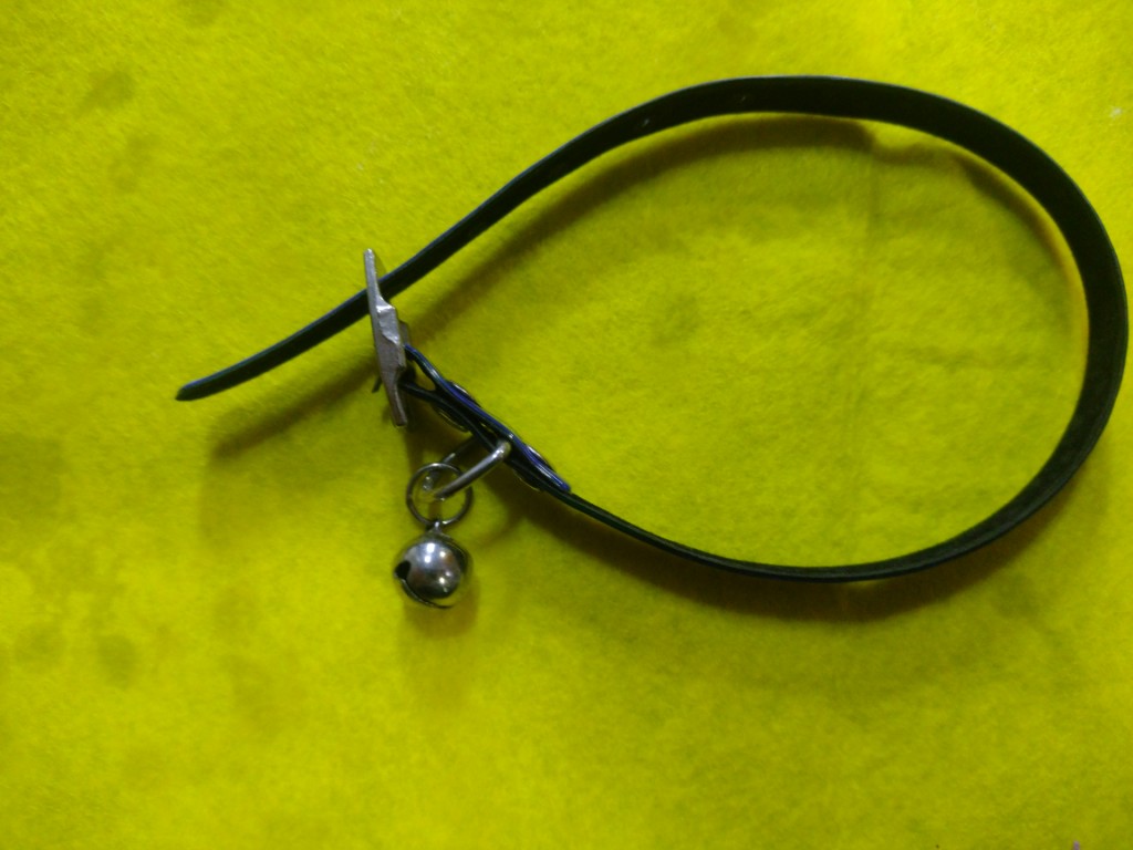 COLLAR CASCABEL PEQUEÑO PARA GATOS