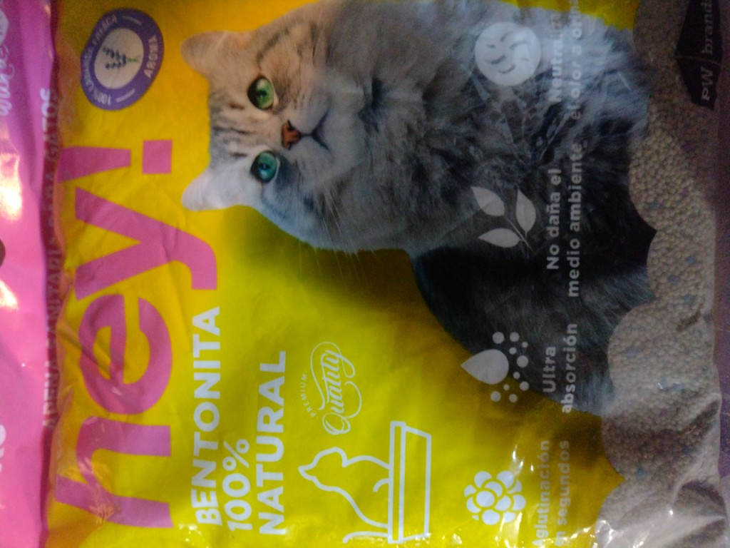 ARENA PARA GATOS HEY! BENTONITA AROMA LAVANDA 3K
