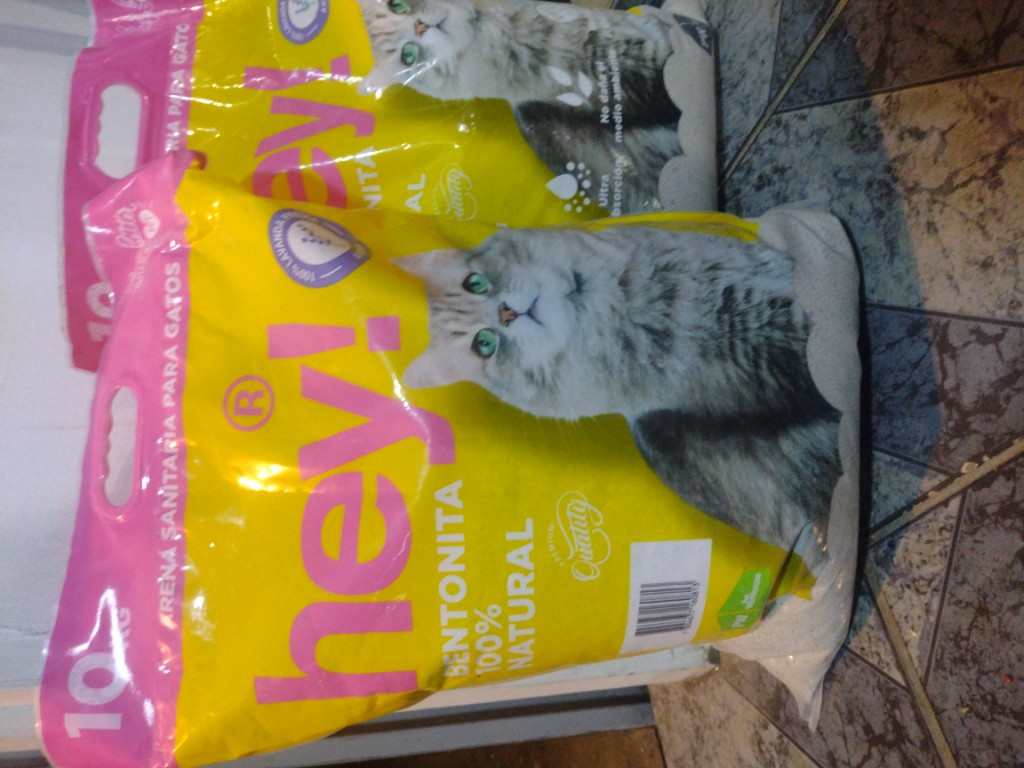 ARENA PARA GATOS HEY! BENTONITA AROMA LAVANDA 10K