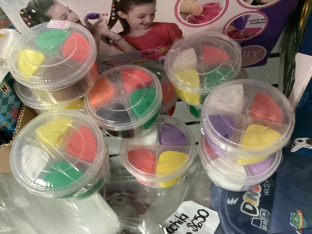 Bote de plastilina