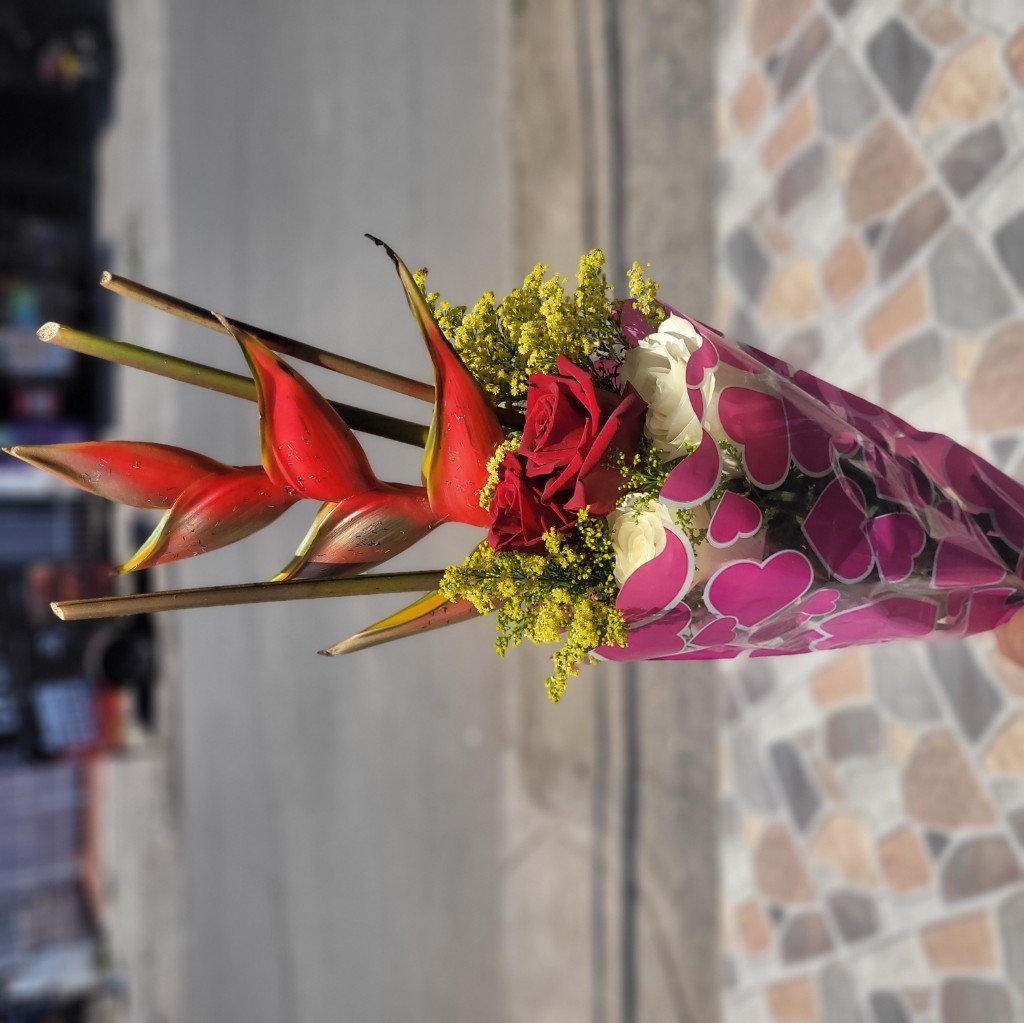 Bouquet Rosas Heliconia