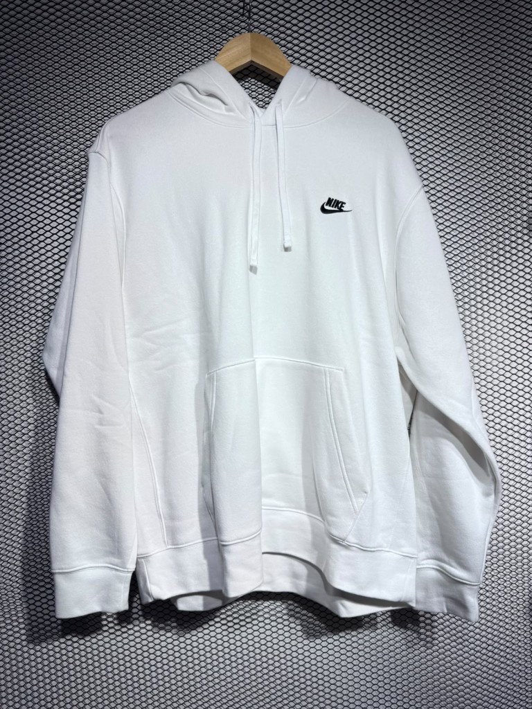 S06 Saco Nike Club Fleece Blanco