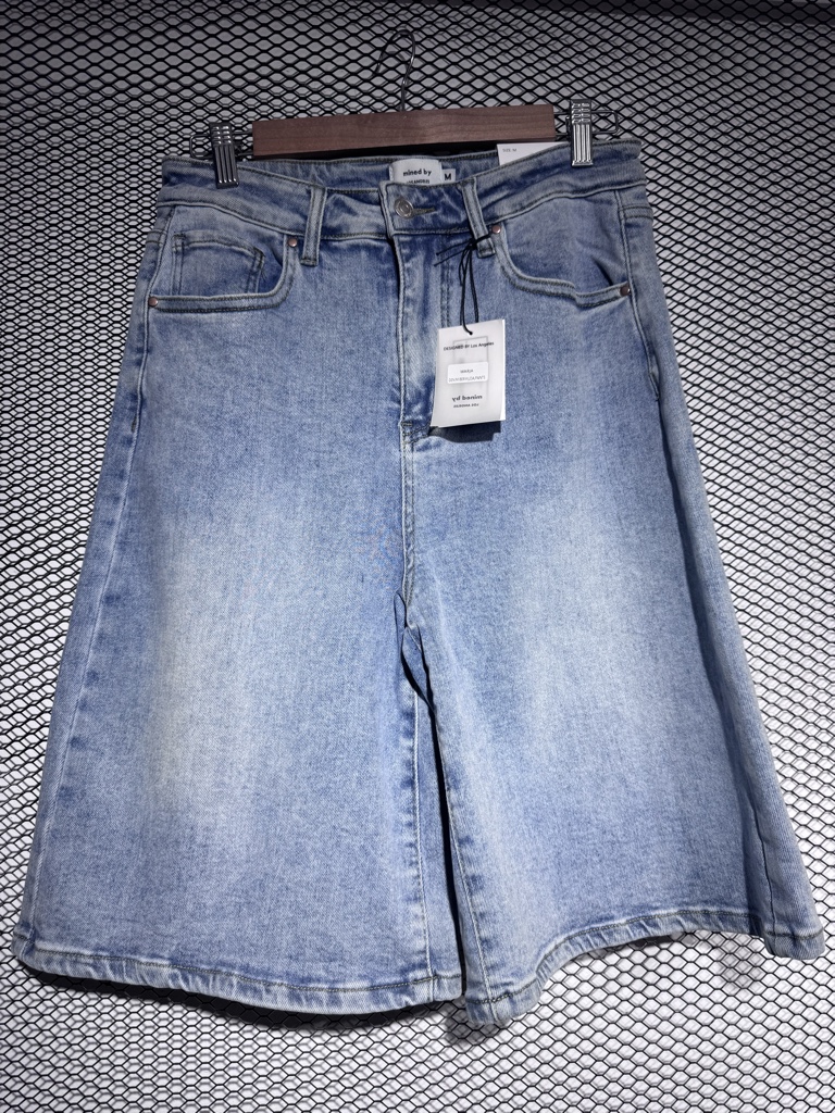 W61 Bermuda Wara Mined Los Ángeles