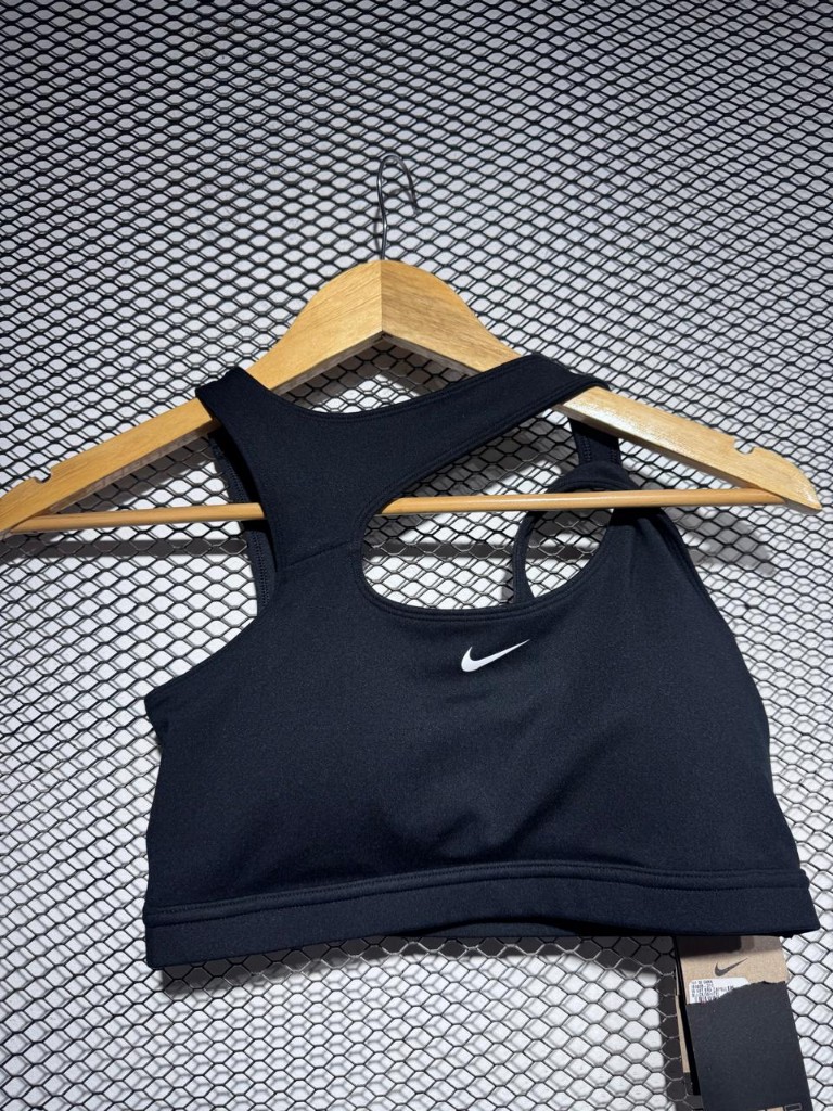 W18 Top Nike One asimetrico
