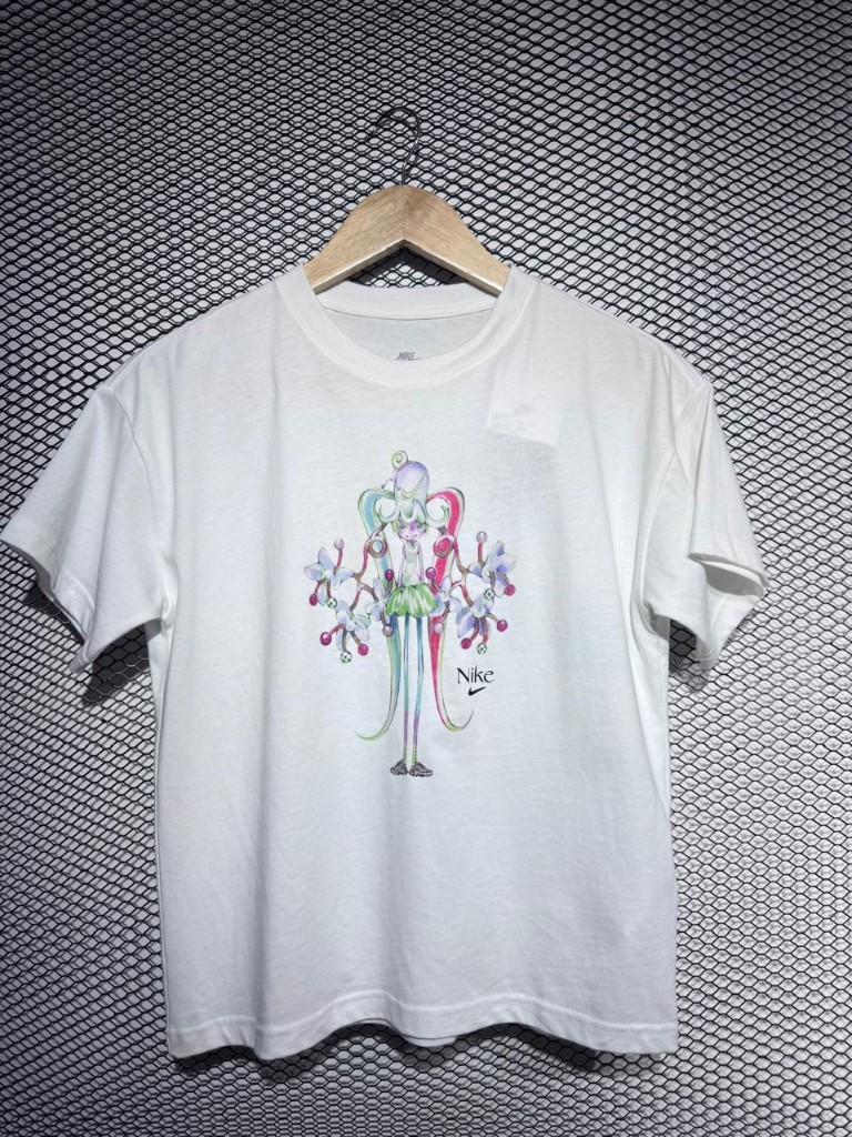 W38 Nike Sportswear x Ema Gaspar (Blanca)