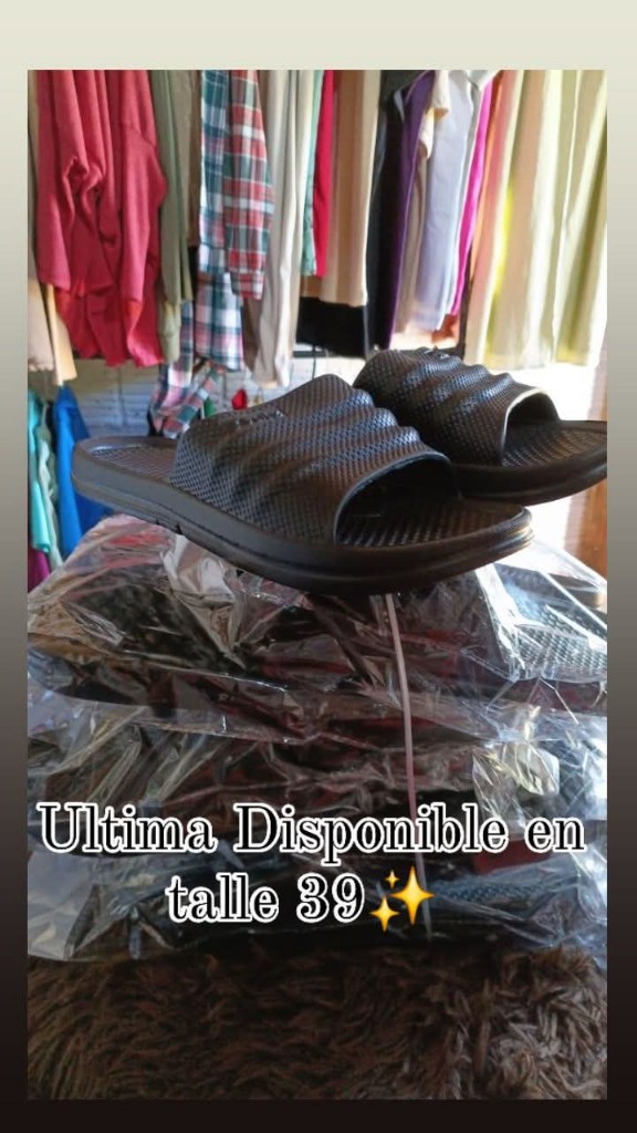OJOTAS COLOR NEGRO DEL 38 AL 43