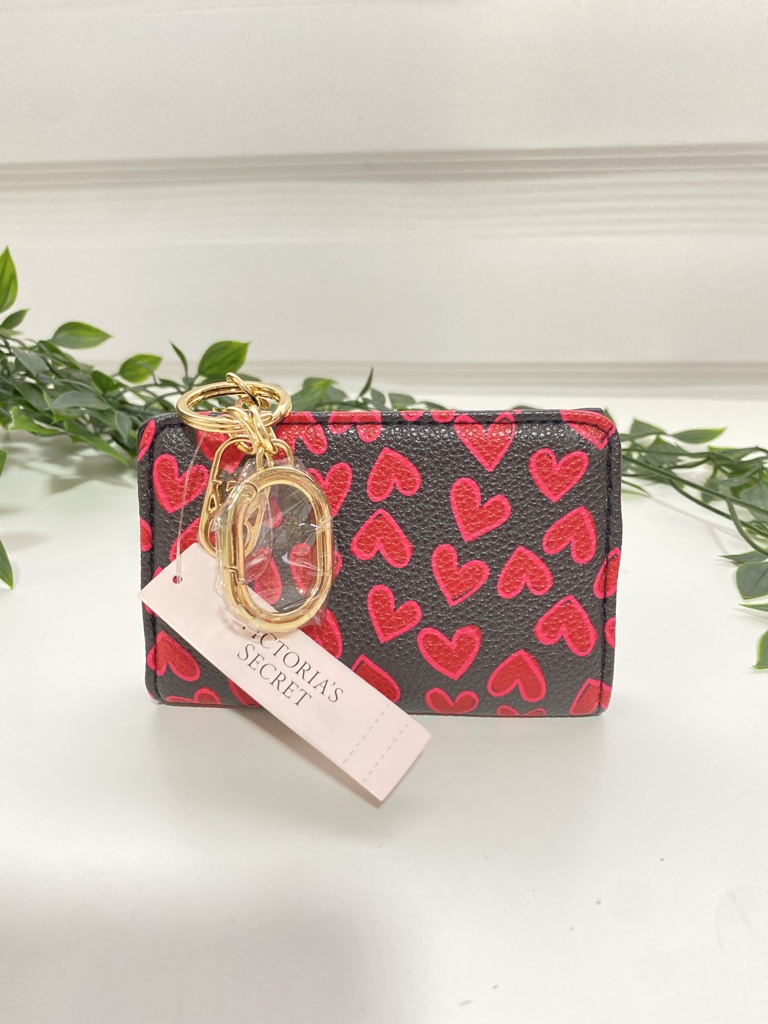 Cardcase VS corazoncitos rojos si se abre