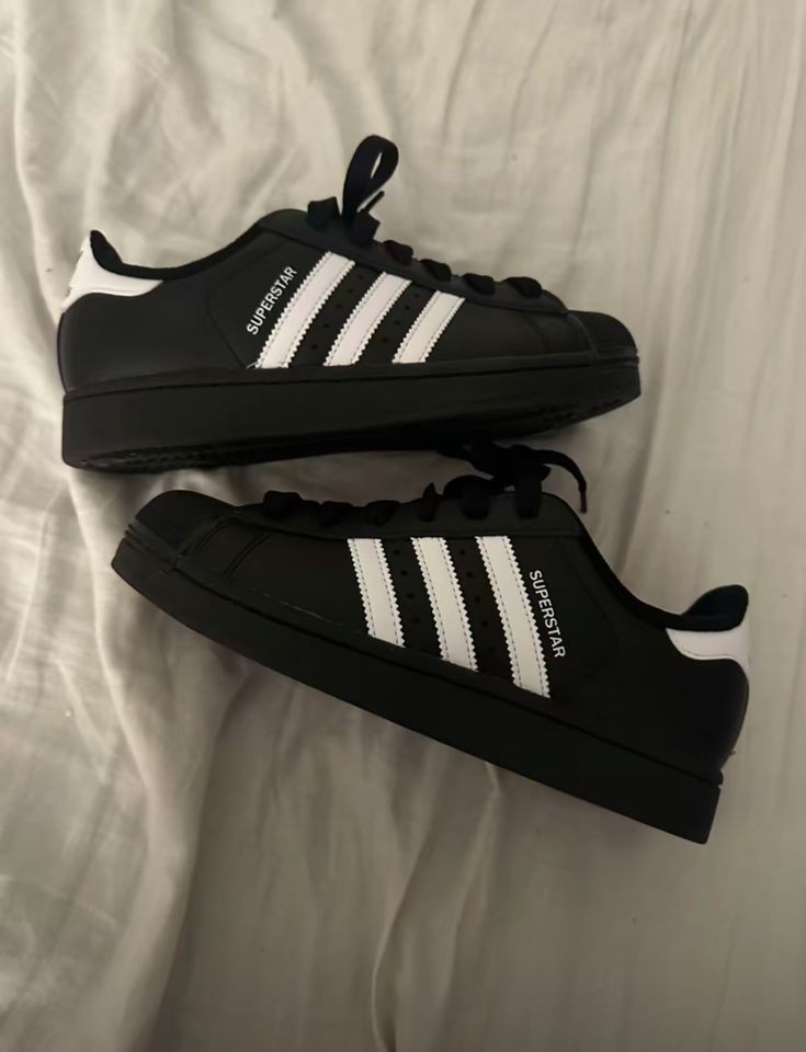 Adidas Superstar
