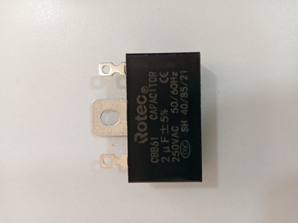 CAPACITOR 2UF 220V
