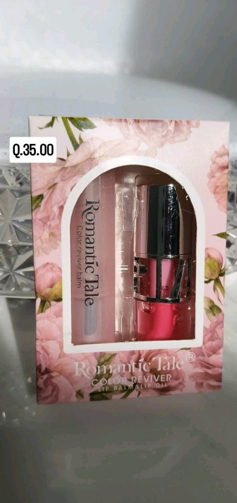 Romantic Tale bálsamo labial rosa