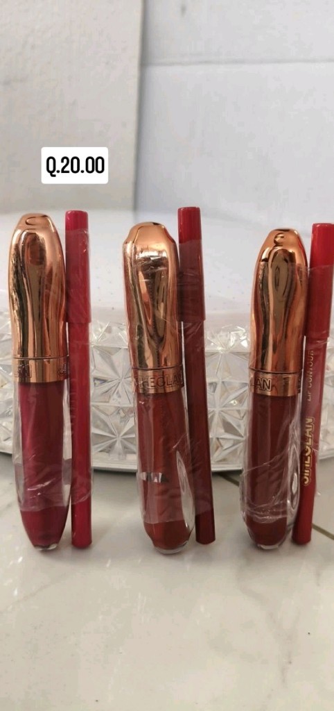 OUI? labial liquido rojo