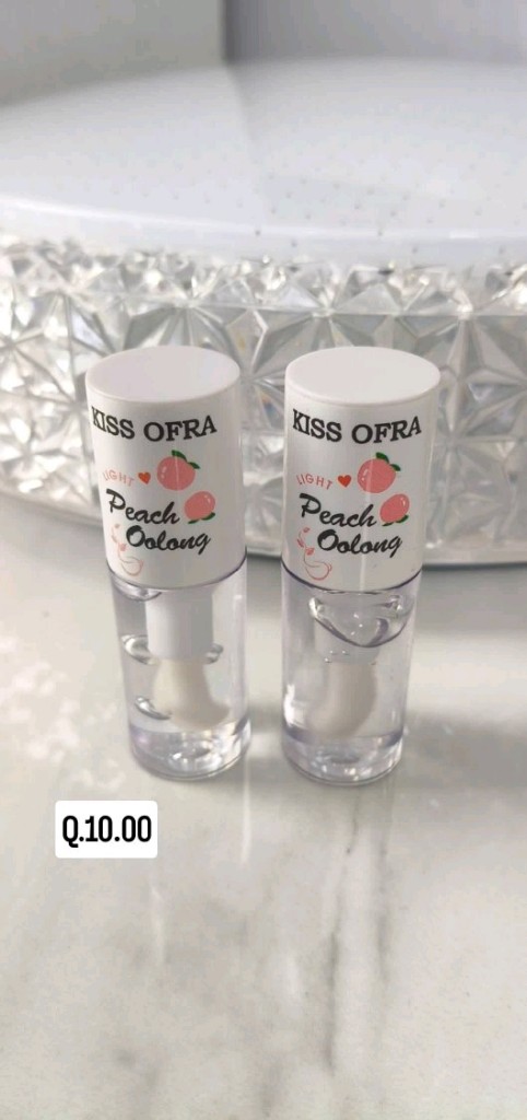 KISS OFRA Peach Oolong brillo labial