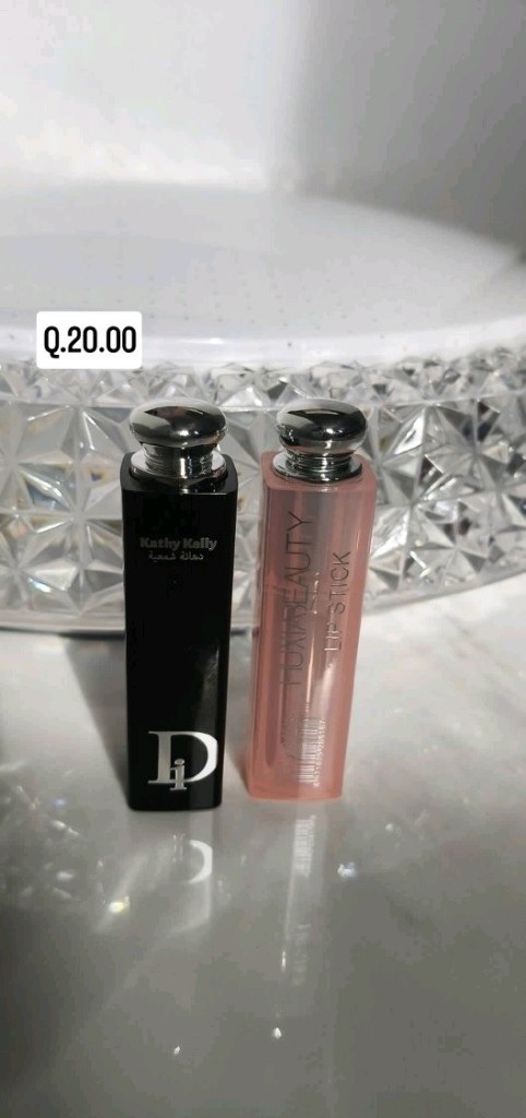 Kathy Kelly labial negro