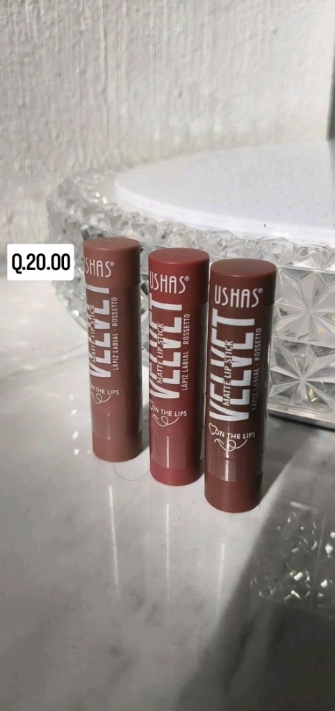 USHAS Velvet labial