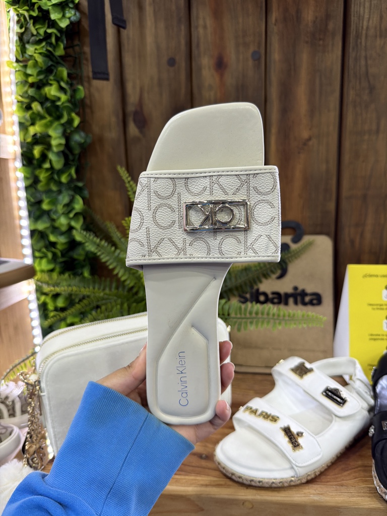 Sandalias 6.5us Ck 6002