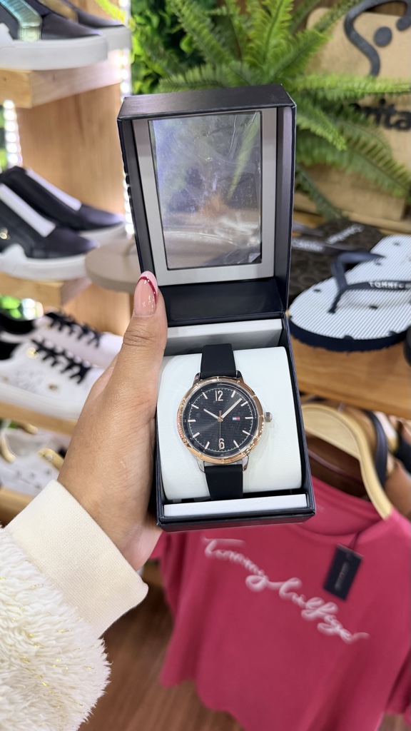 Reloj Tommy 8011