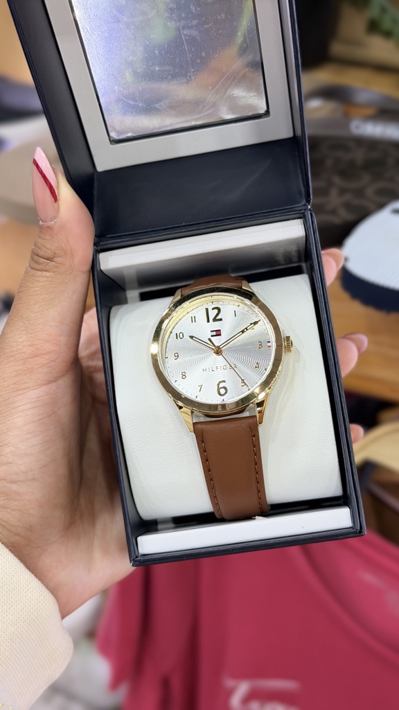 Reloj Tommy 8012