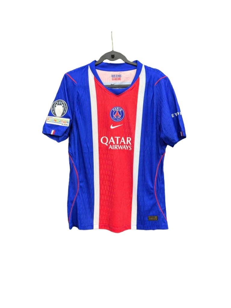 PSG Local 26-27 Kvaratskhelia V/Player