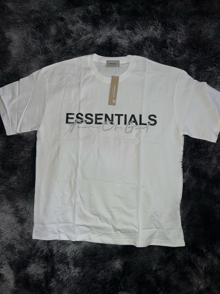 ESSENTIALS playera blanca