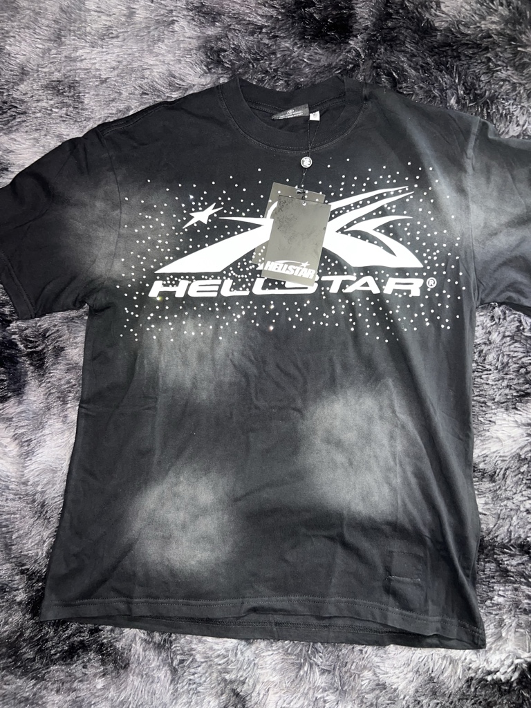 HELLSTAR playera negra y blanco