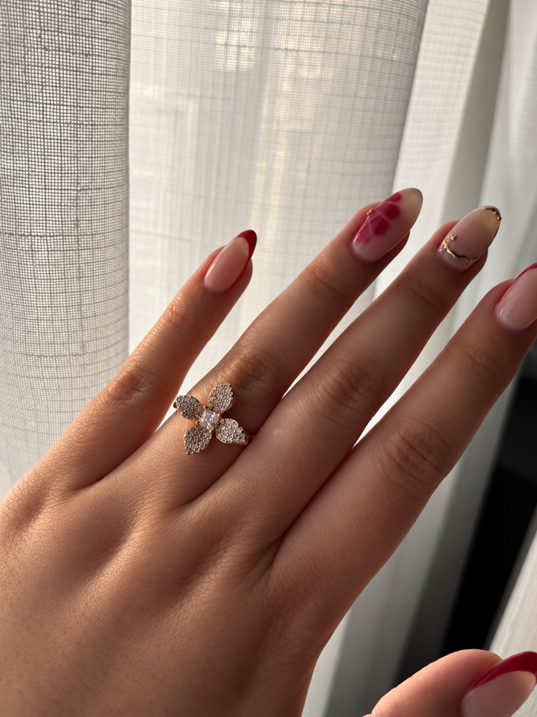 Anillo Flor perla Blanca