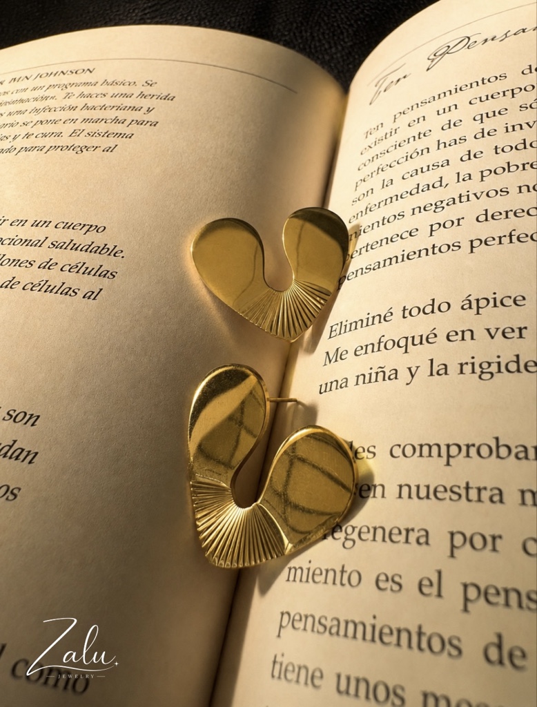 Aretes corazón único