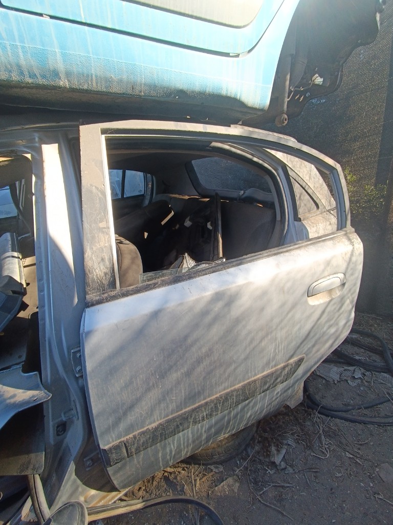 Puerta trasera chófer LATA Kia Rio JB 2009