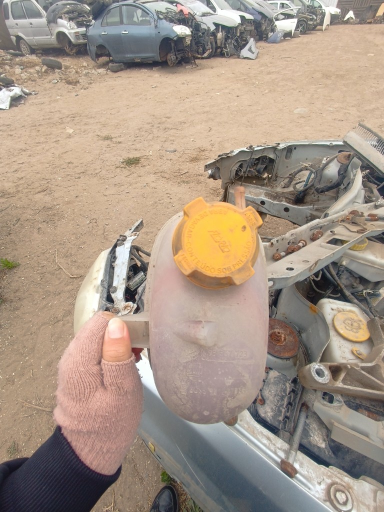 Deposito de refrigerante Chevrolet Montana 2008 1.8