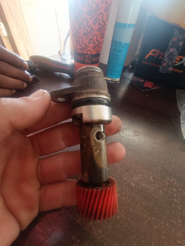 Piñón de velocidad original Kia rio 5 1.4 2014