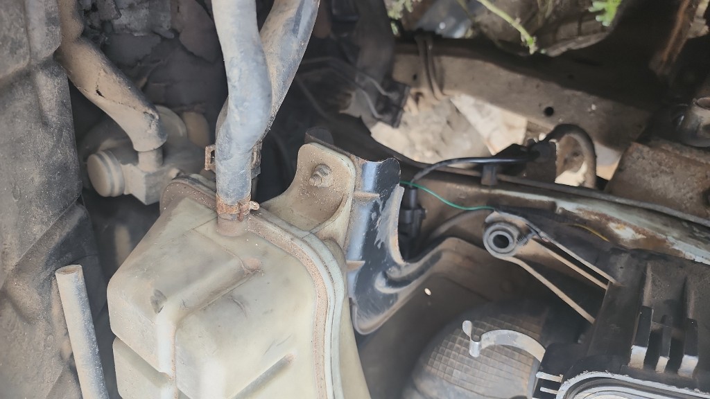 Deposito de refigerante kia sorento 2.5 petrolera 2002