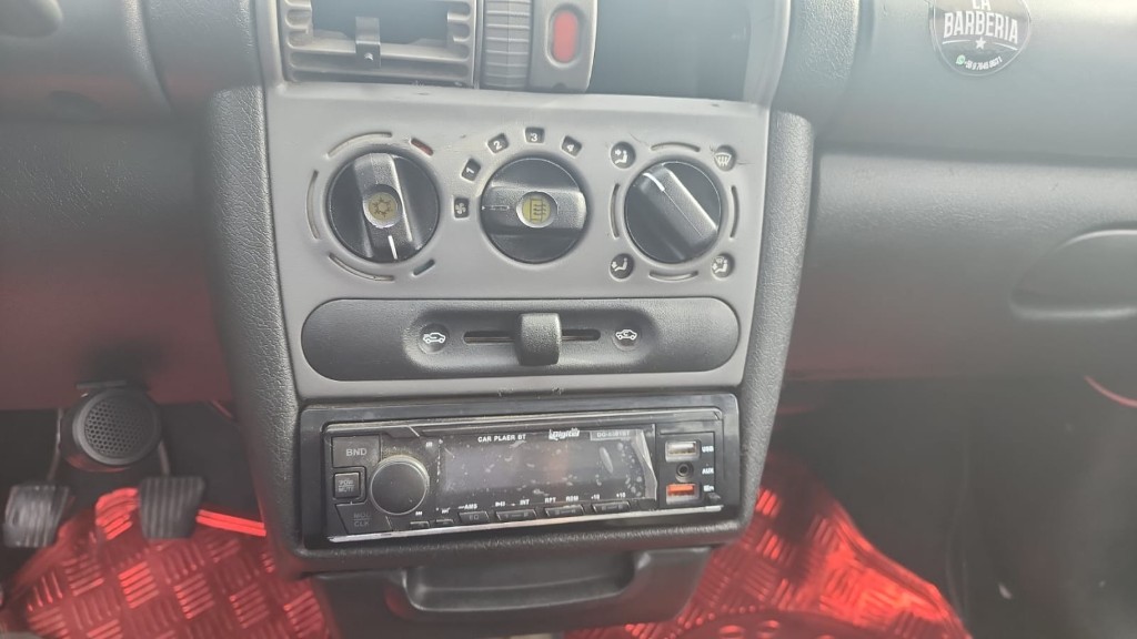 Panel de a/c corsa 1.6 2006