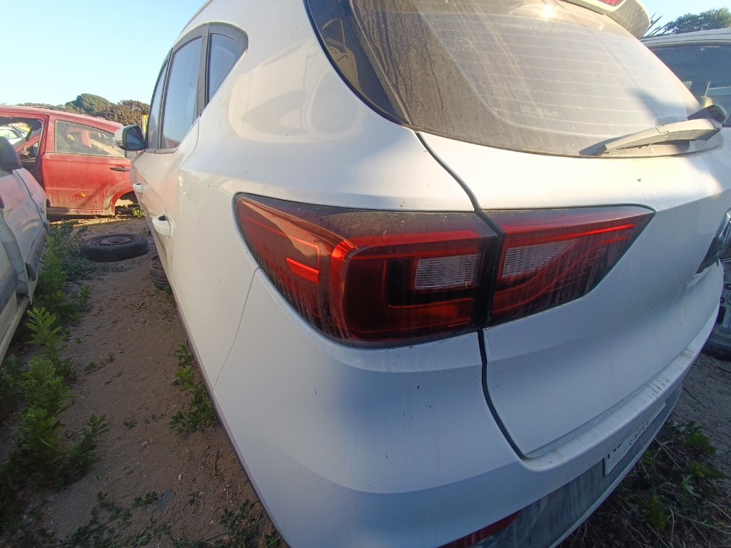 Foco trasero de carrocería chófer MG ZS 2022