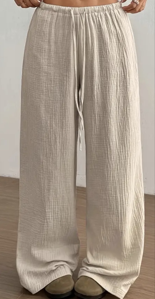 Pantalón beige suelto
