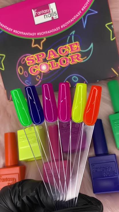 Gama Fantasy Nails Space Color