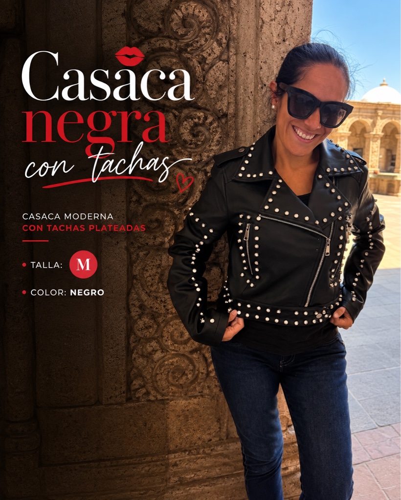 Casaca negra con tachas