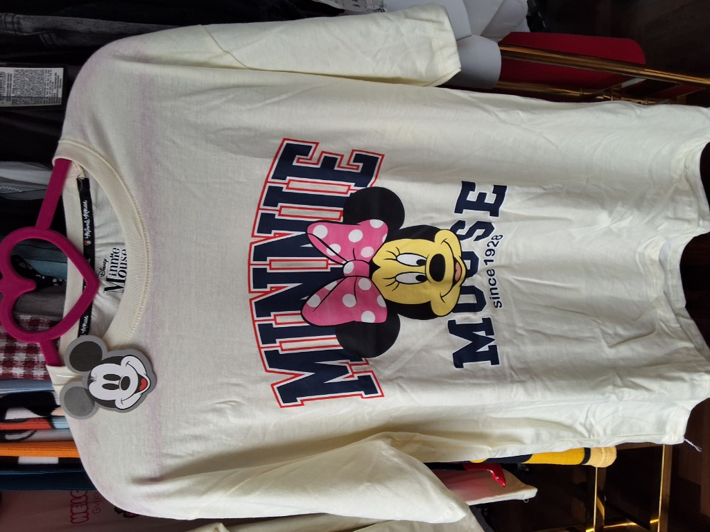 x Oversize Minnie