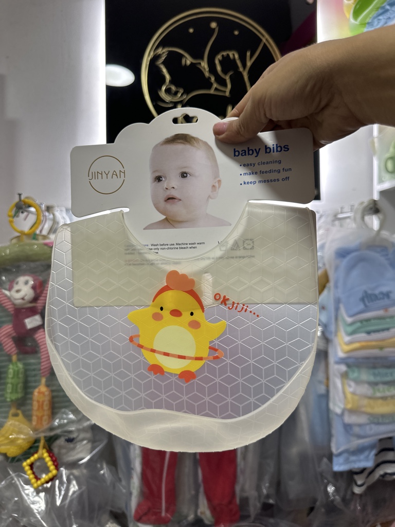 Babero en silicona