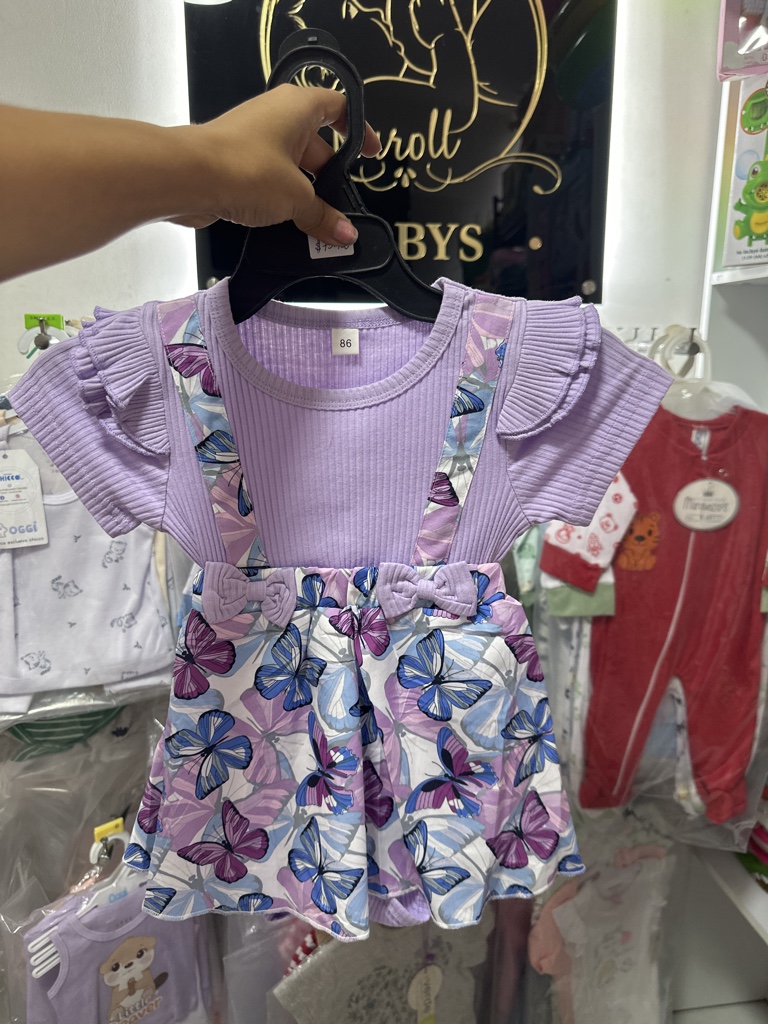 Vestido lila mariposas 12 a 18