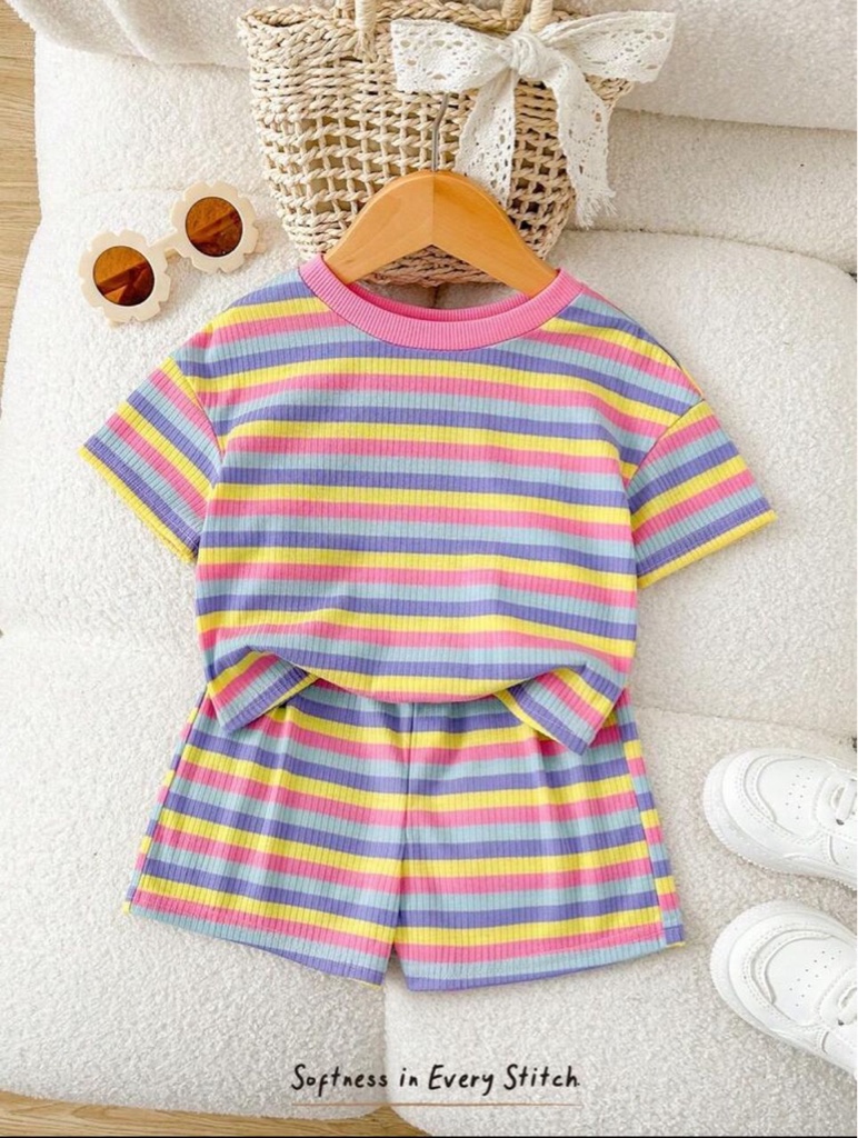 Cozy Pixies Set de 2 piezas con camiseta de manga corta de cuello redondo suave de punto con rayas de colores y shorts de cintura elástica para niña joven