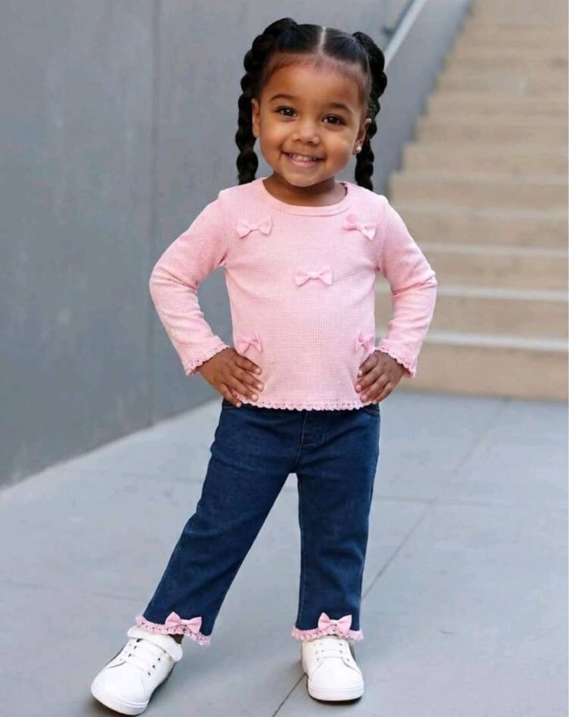 2 piezas Conjunto de estilo bohemio minimalista de moda para niña: Blusa de manga larga con cuello redondo y adorno de lazo 3D con flecos y pantalones vaqueros con cintura elástica y adorno de lazo 3D