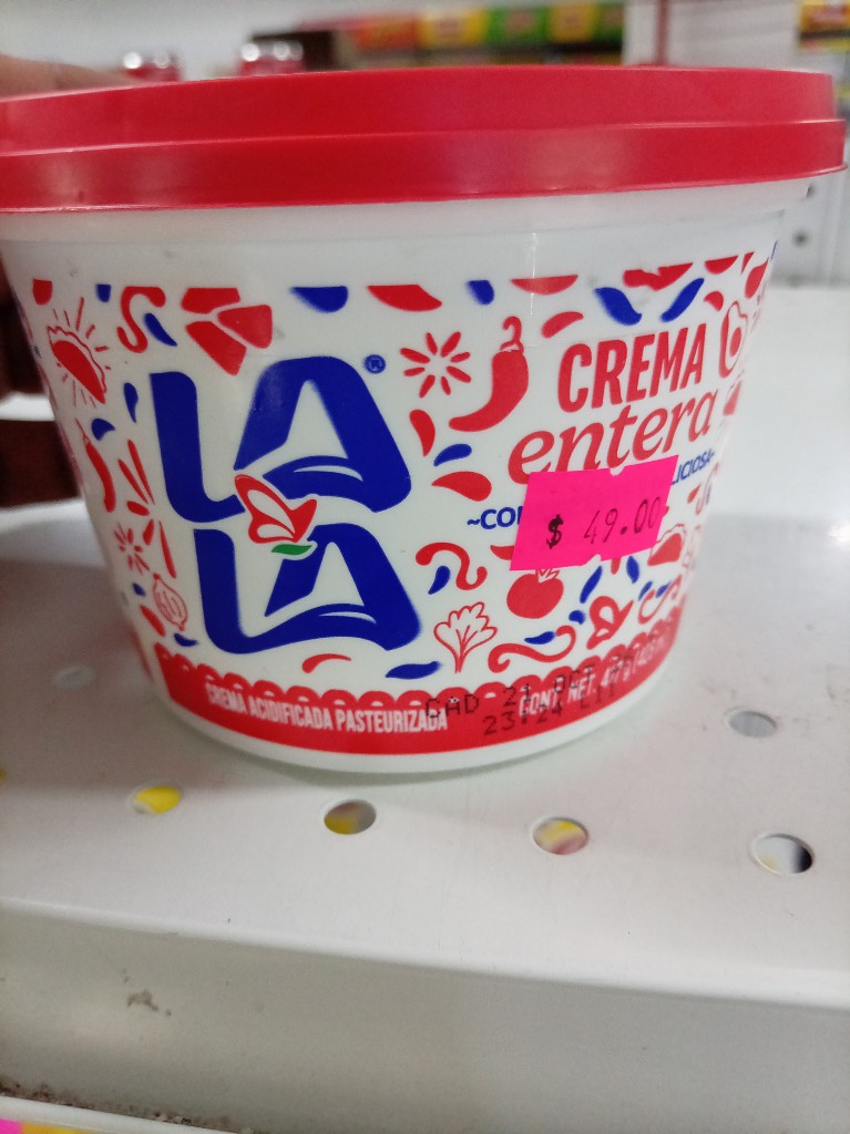 LALA crema entera