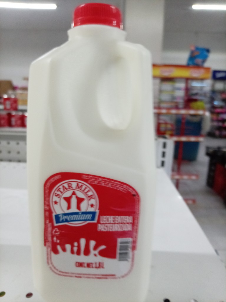 Star Milk Premium leche entera 1/2 galón