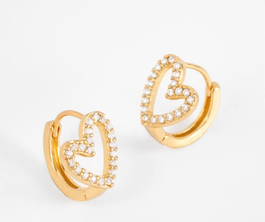 Aretes dorados corazon