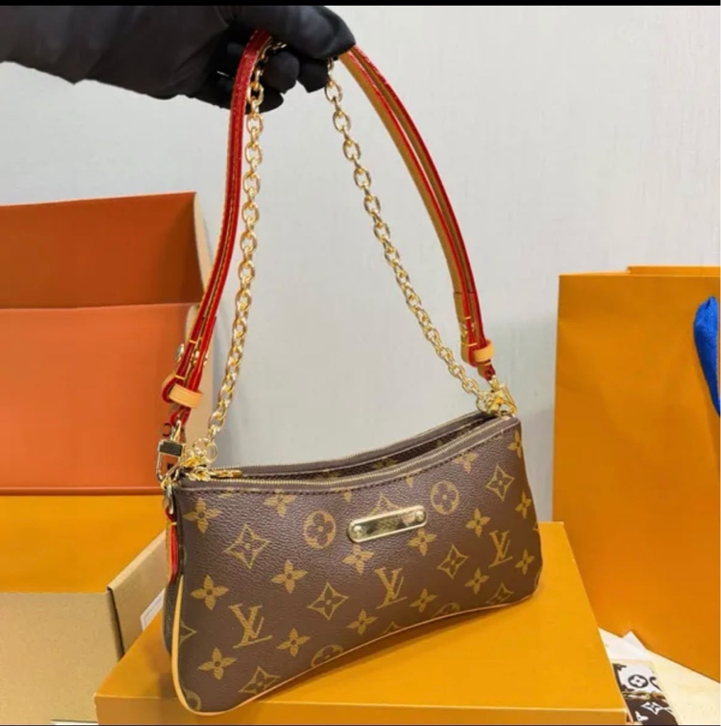 B. LOUIS VUITTON